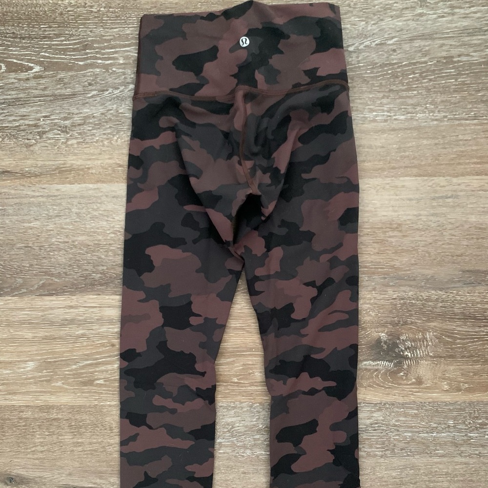 NWOT Lululemon Wunder Train 25” Size 4